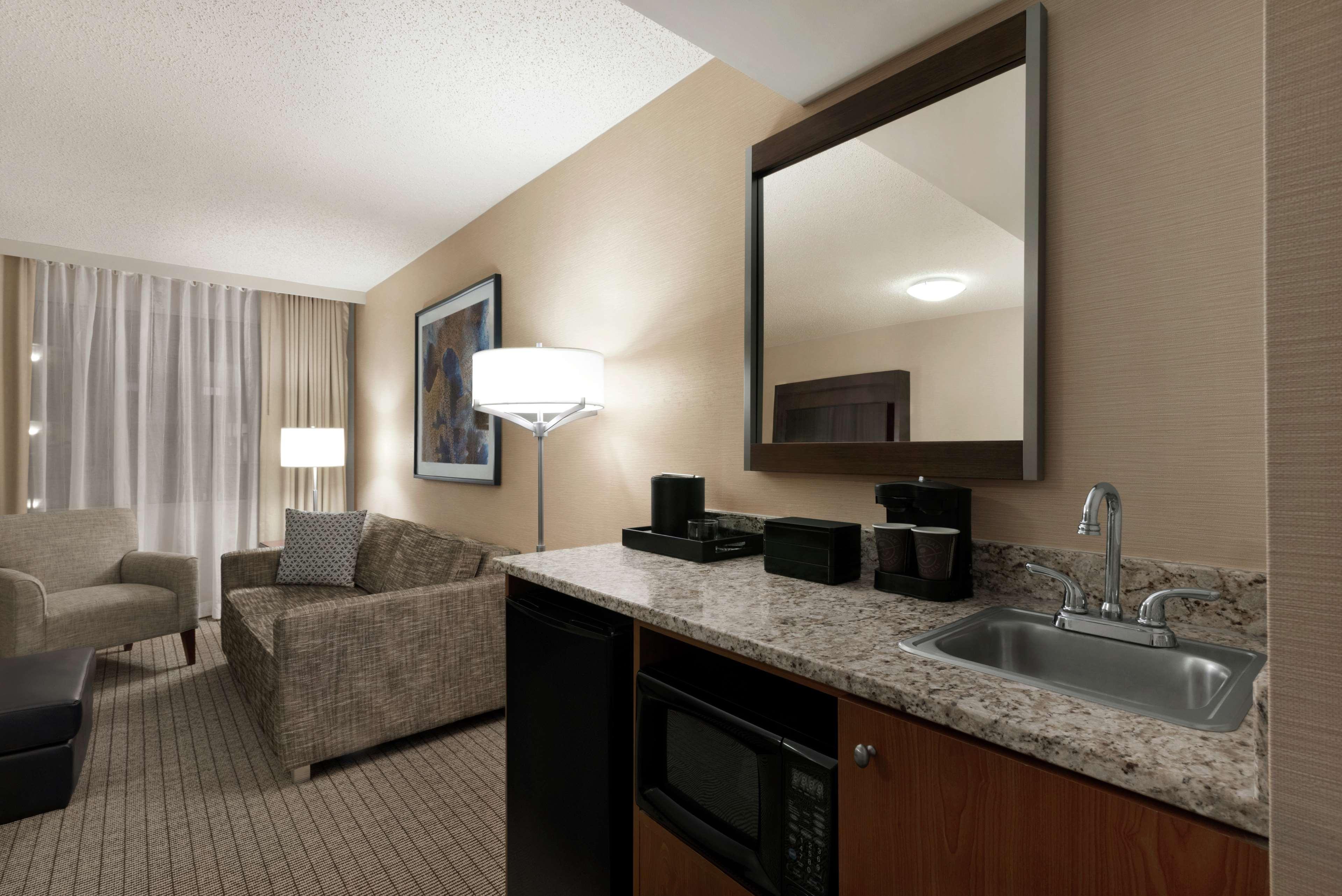 Embassy Suites Cincinnati - Rivercenter Covington Buitenkant foto