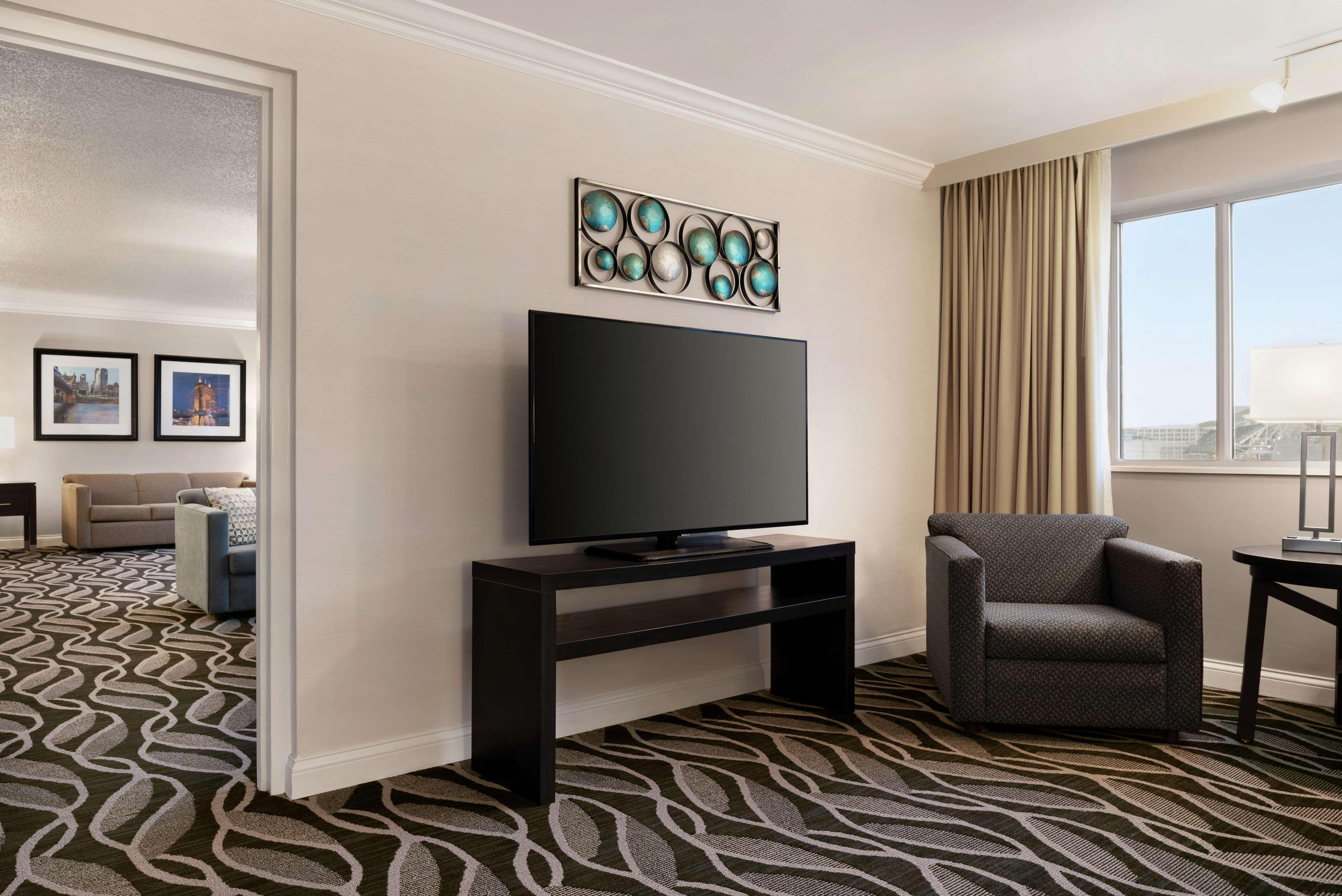 Embassy Suites Cincinnati - Rivercenter Covington Buitenkant foto