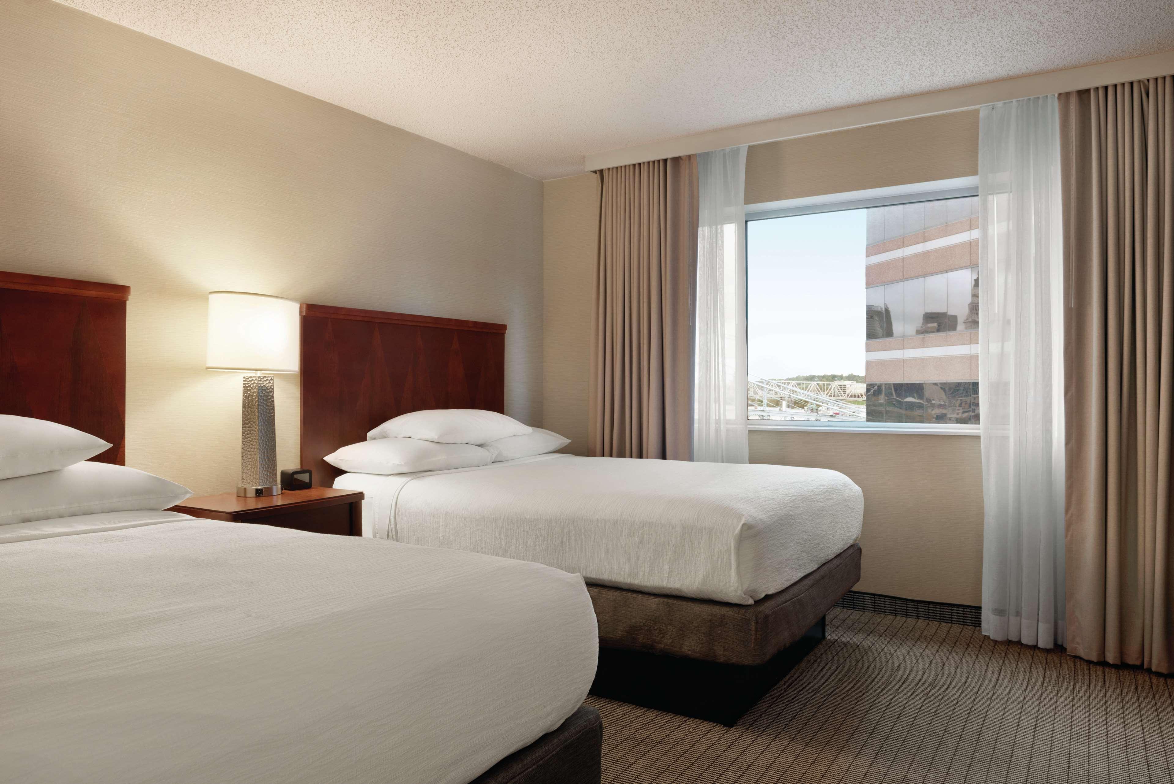 Embassy Suites Cincinnati - Rivercenter Covington Buitenkant foto