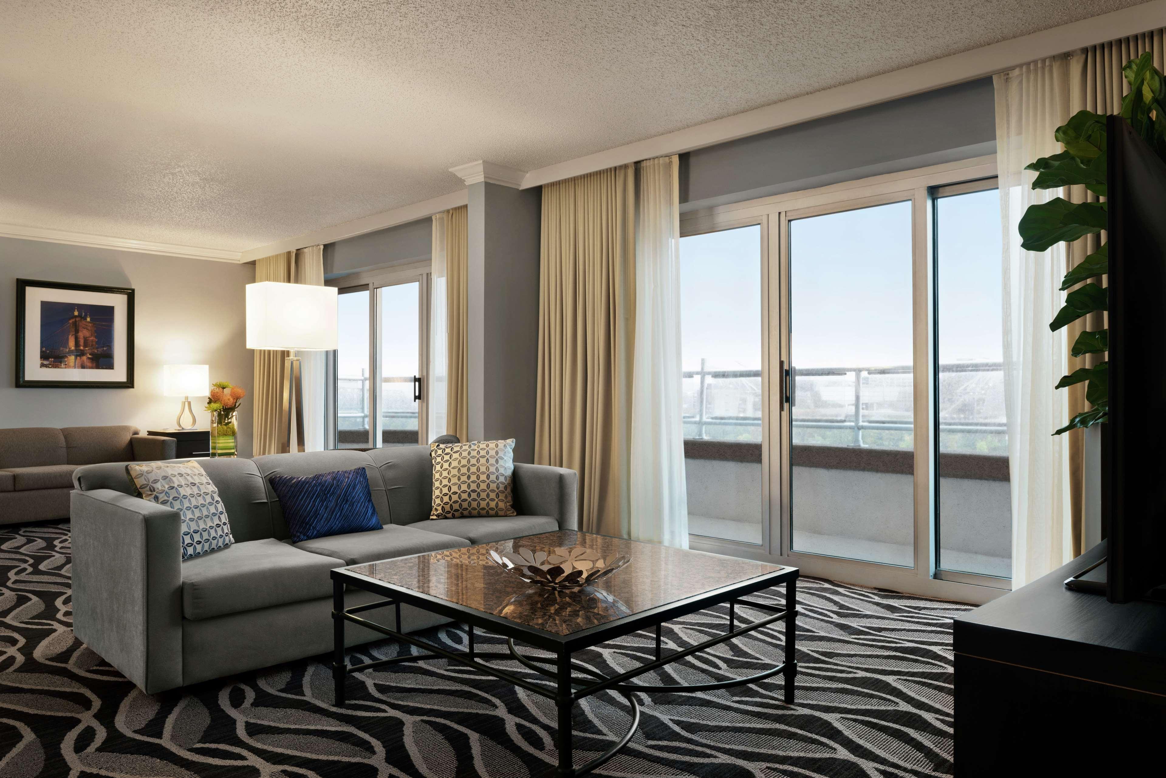 Embassy Suites Cincinnati - Rivercenter Covington Buitenkant foto