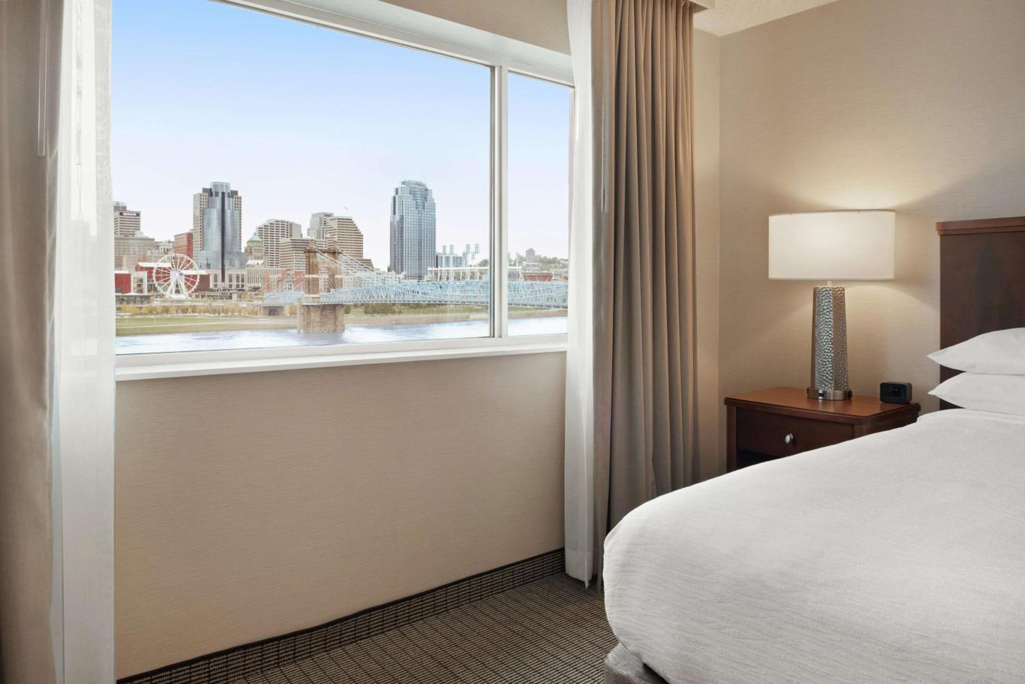 Embassy Suites Cincinnati - Rivercenter Covington Buitenkant foto