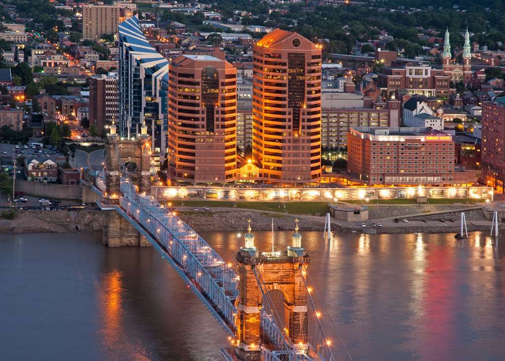 Embassy Suites Cincinnati - Rivercenter Covington Buitenkant foto